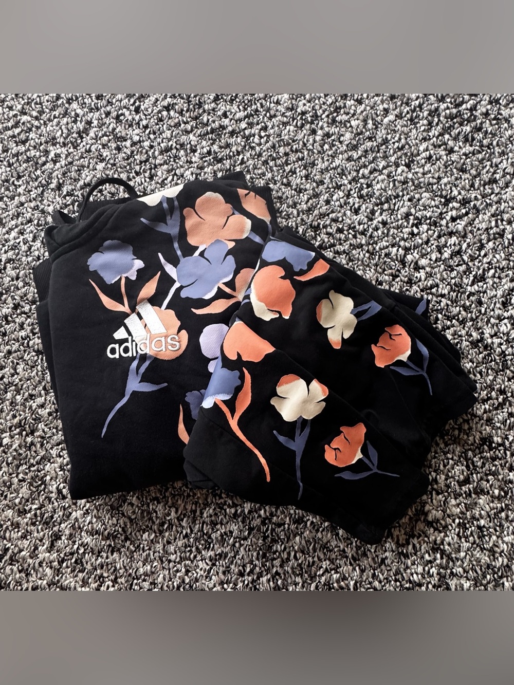 Women’s Adidas black floral hoodie and yoga pants set size 1x